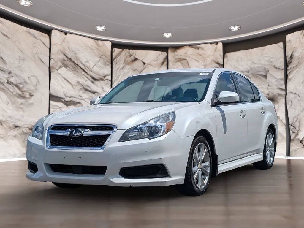2013 SUBARU Legacy
