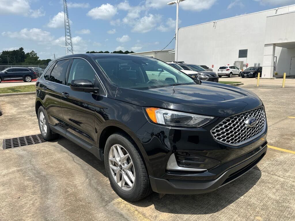 2024 FORD Edge