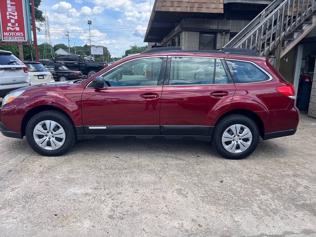 2011 SUBARU Outback