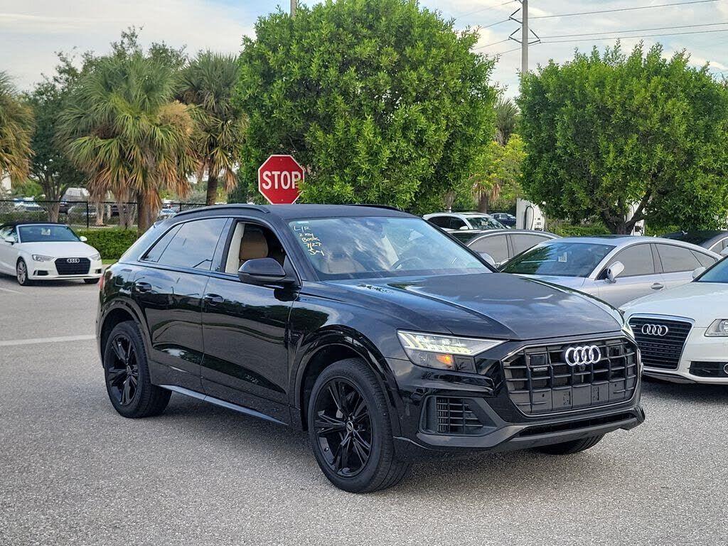 2023 AUDI Q8
