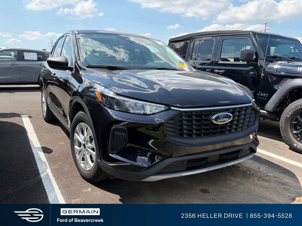 2024 FORD Escape