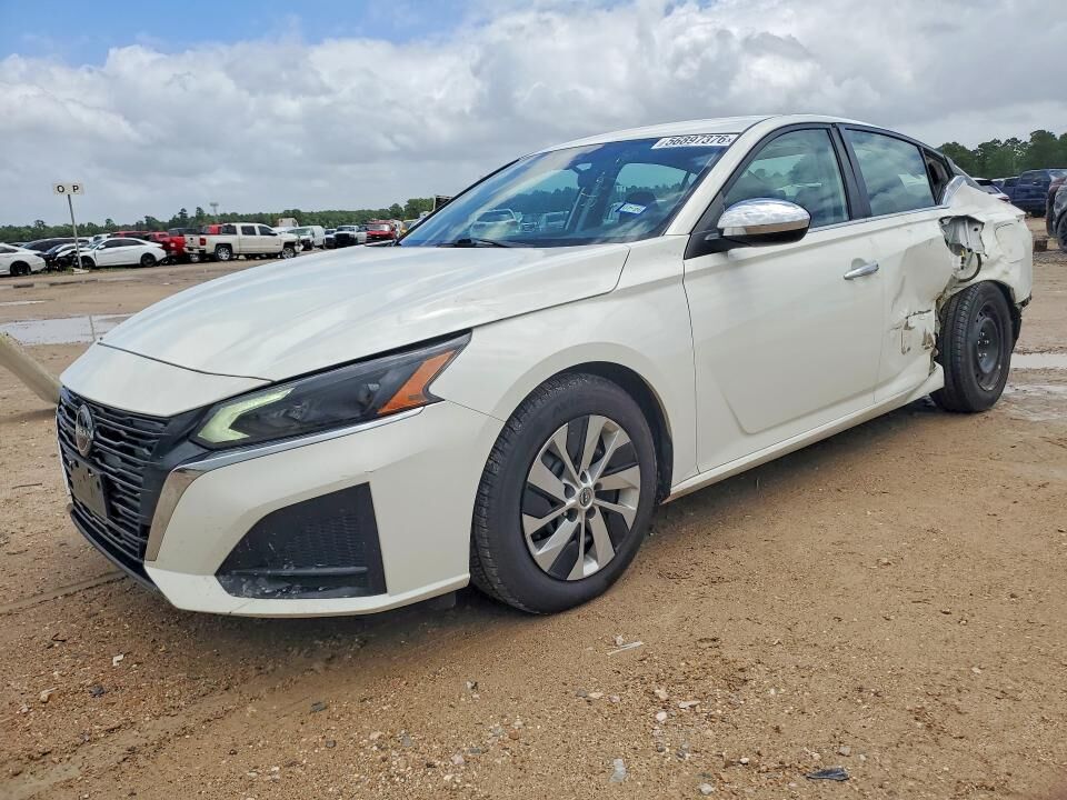 2024 NISSAN Altima