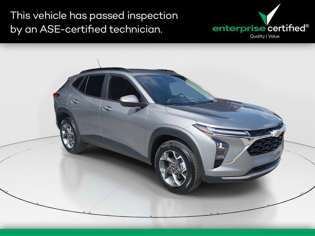 2025 CHEVROLET Trax