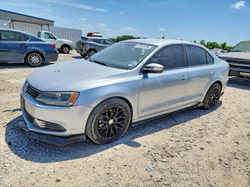 2012 VOLKSWAGEN Jetta