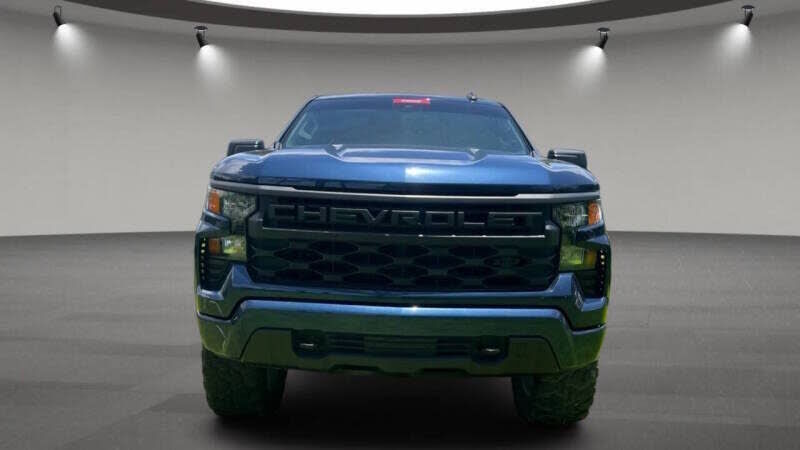 2023 CHEVROLET Silverado
