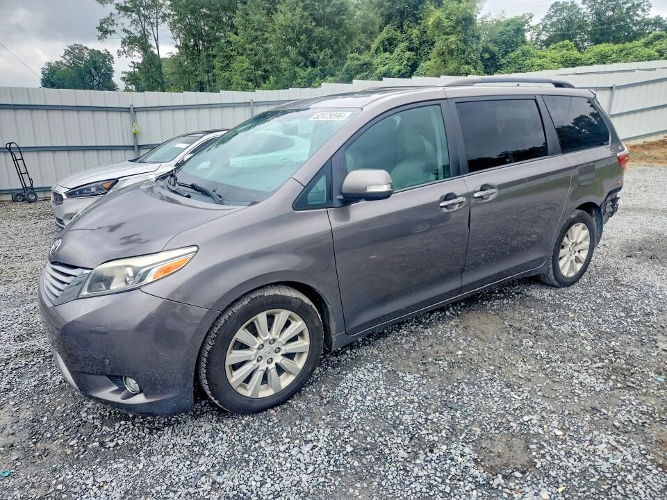 2016 TOYOTA Sienna