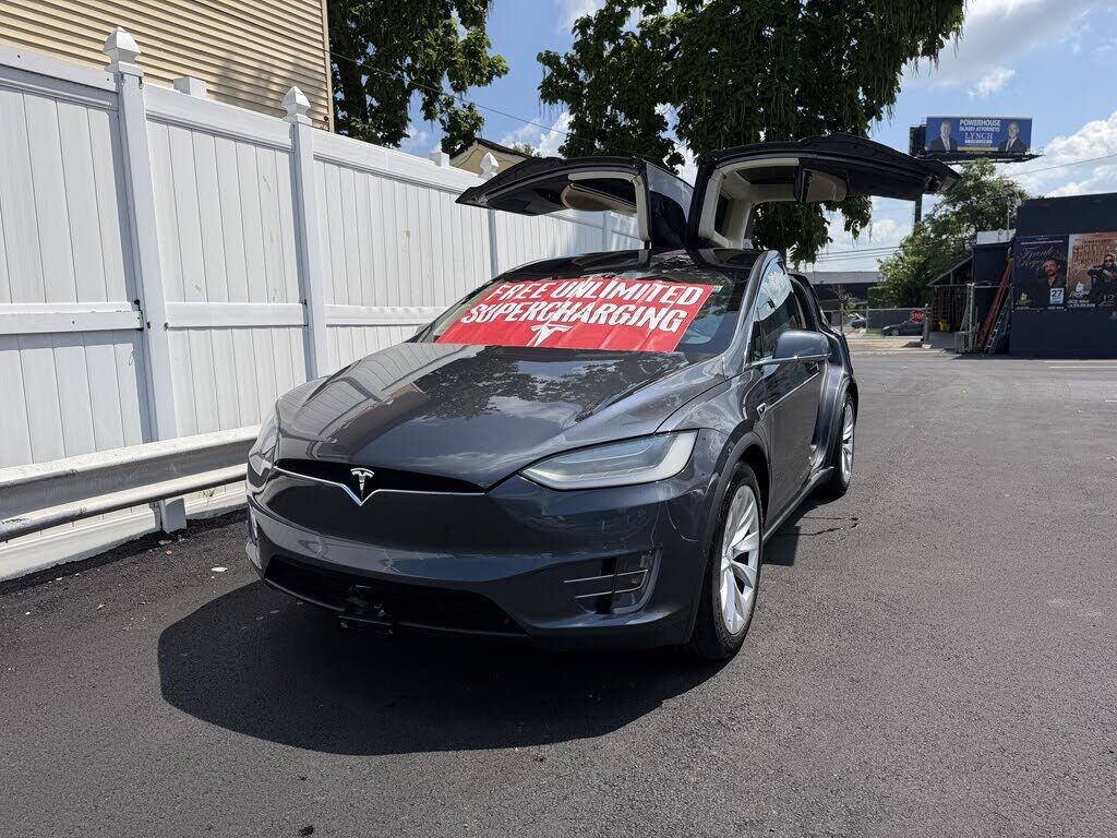 2016 TESLA Model X