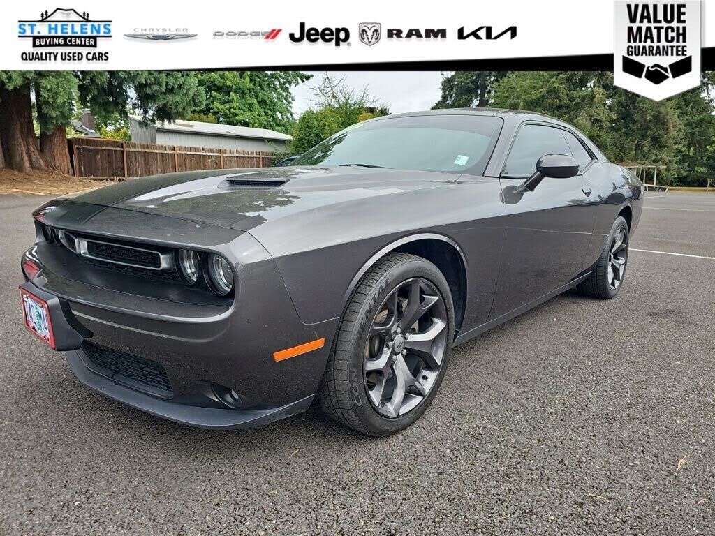 2017 DODGE Challenger