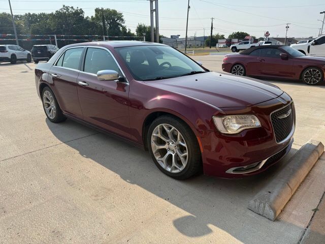 2018 CHRYSLER 300