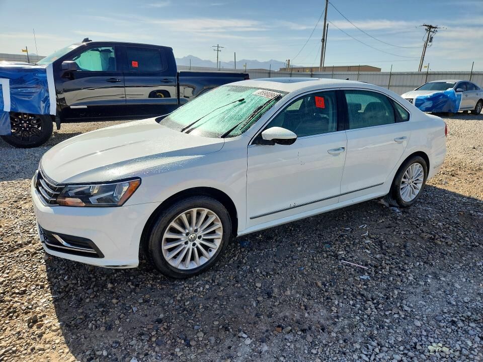 2016 VOLKSWAGEN Passat