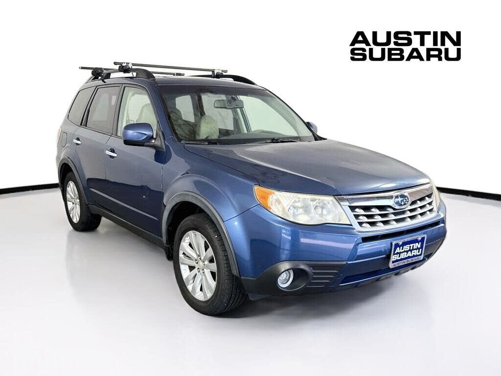 2013 SUBARU Forester