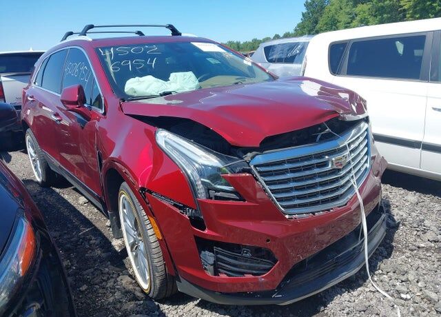 2017 CADILLAC XT5