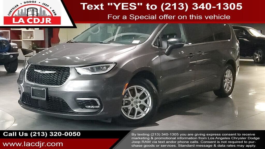 2023 CHRYSLER Pacifica