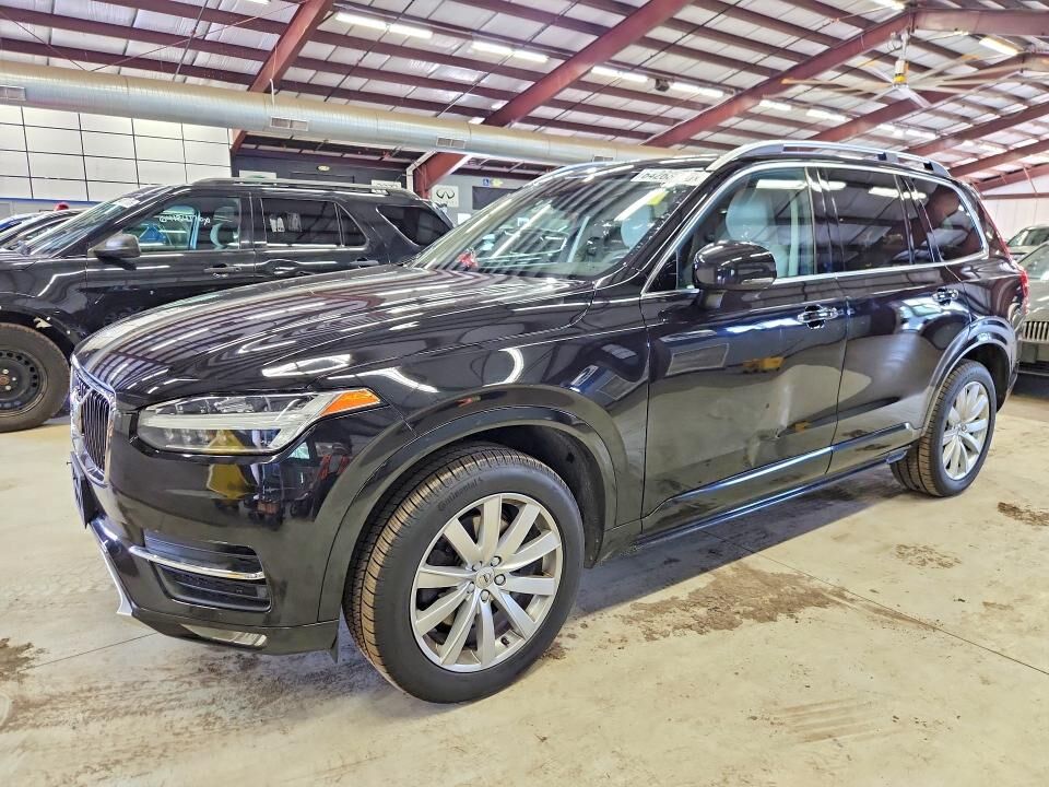 2019 VOLVO XC90