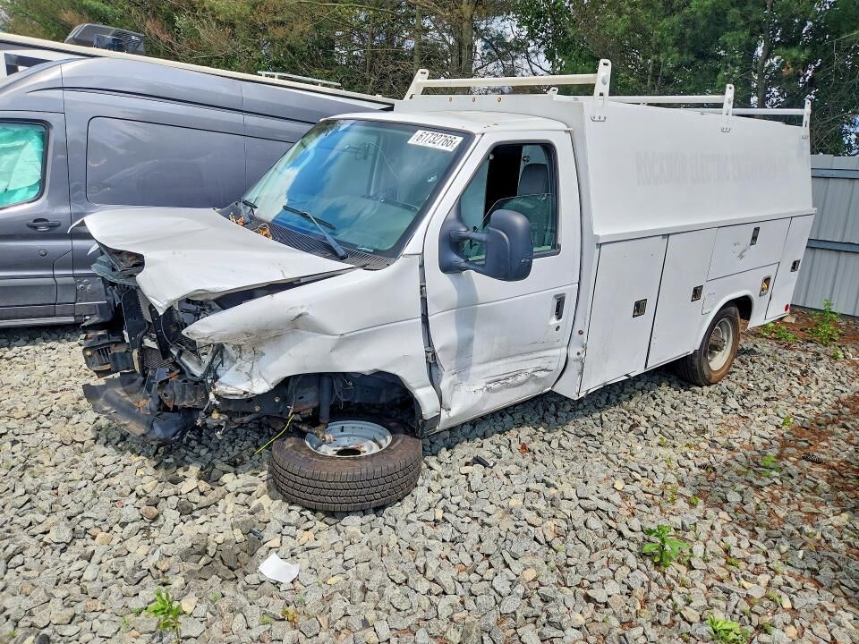 2014 FORD E-350