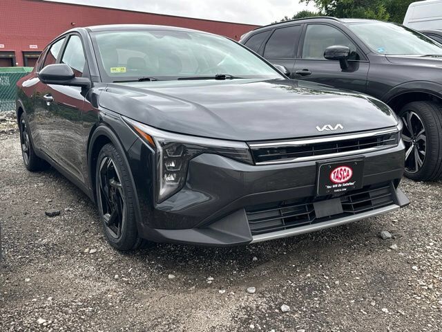 2025 KIA K4