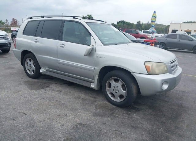 2004 TOYOTA Highlander