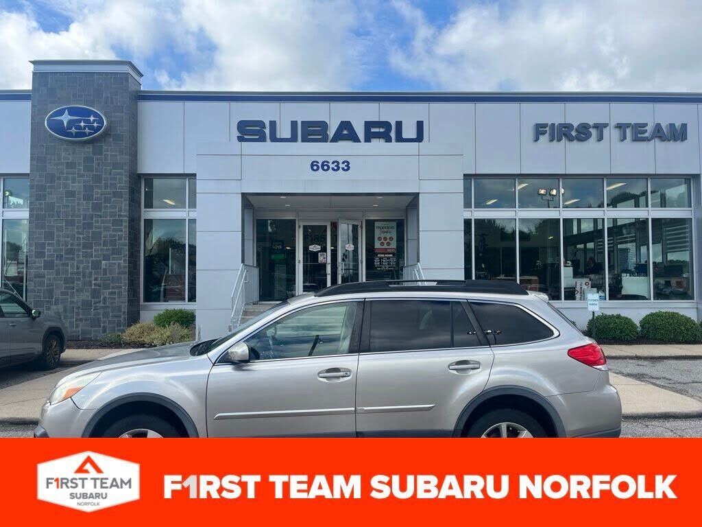 2014 SUBARU Outback