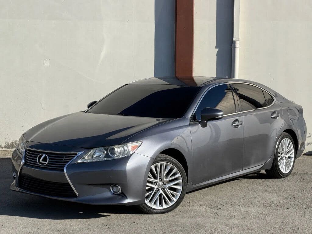2014 LEXUS ES