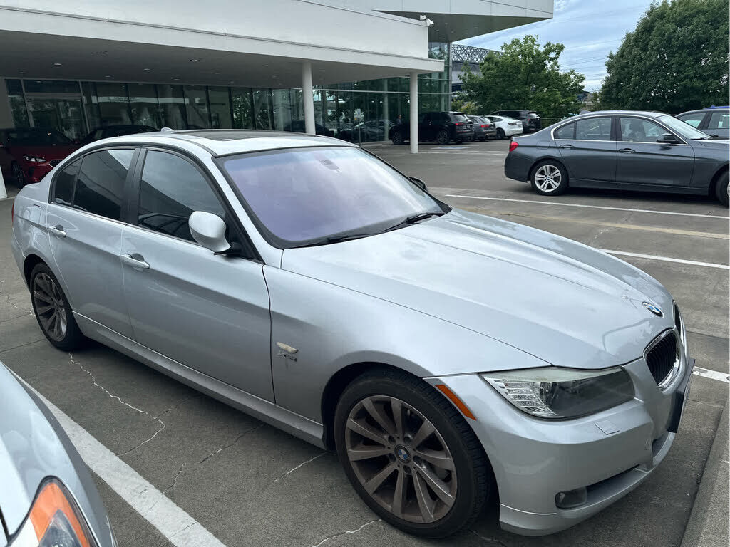 2011 BMW 3 Series