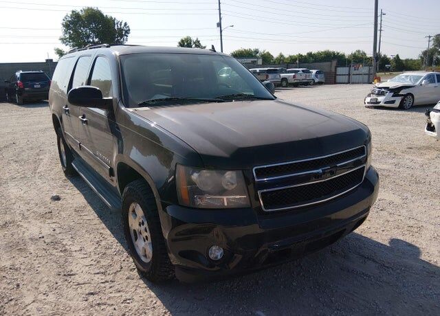 2011 CHEVROLET Suburban