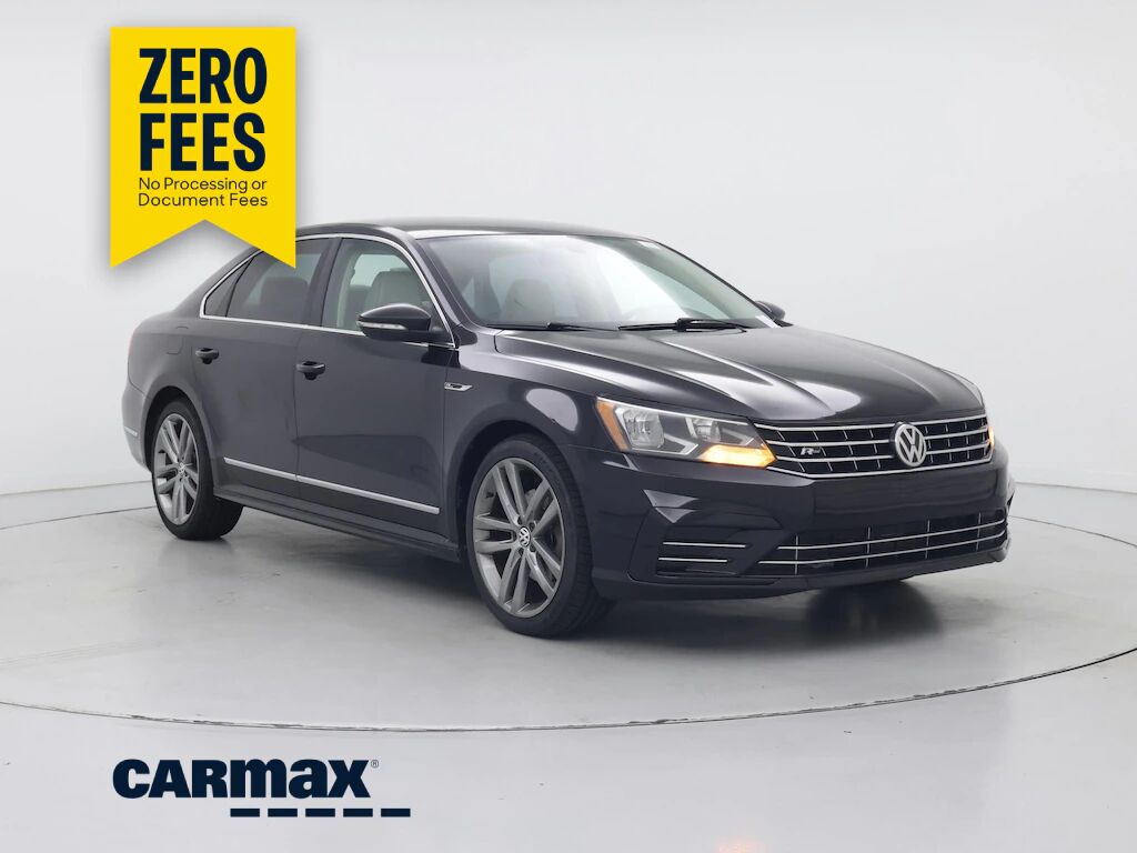 2017 VOLKSWAGEN Passat