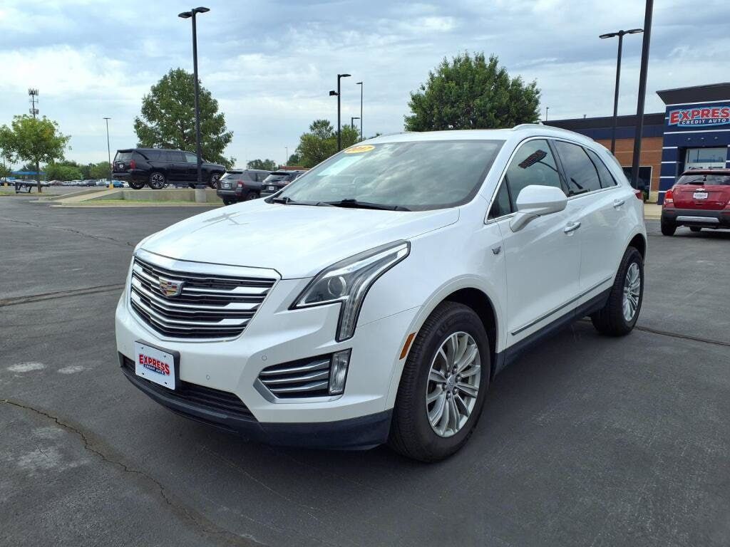 2017 CADILLAC XT5
