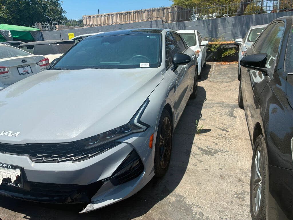 2022 KIA K5