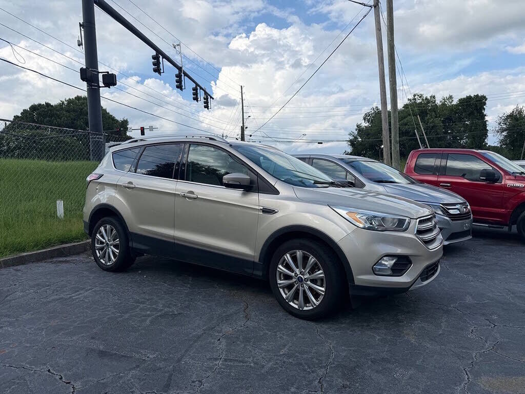 2017 FORD Escape