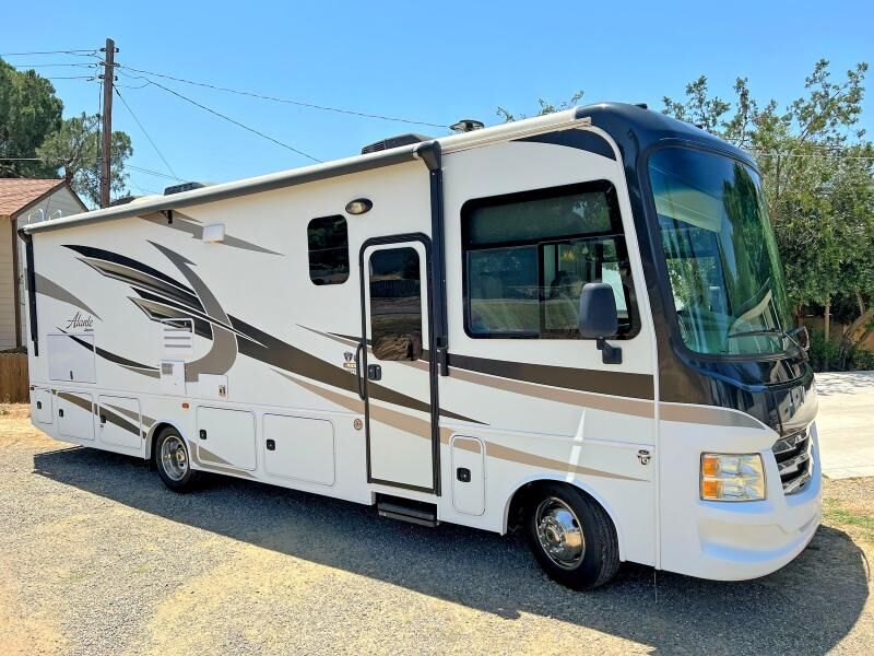 2018 FORD Motorhome Chassis