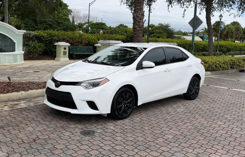 2015 TOYOTA Corolla
