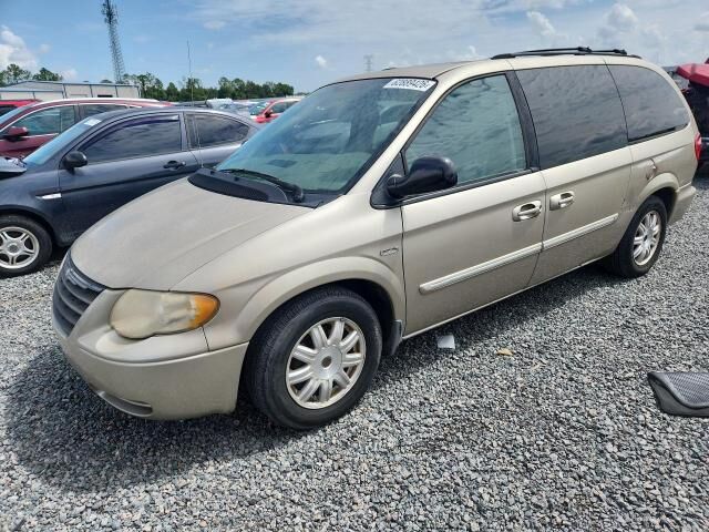 2006 CHRYSLER Town and Country