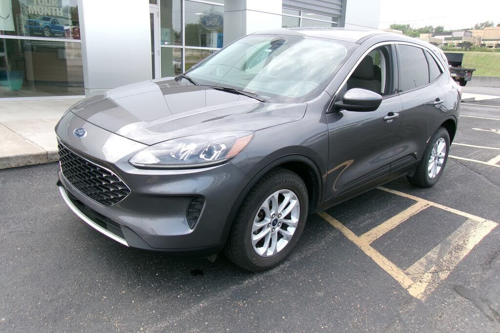 2021 FORD Escape
