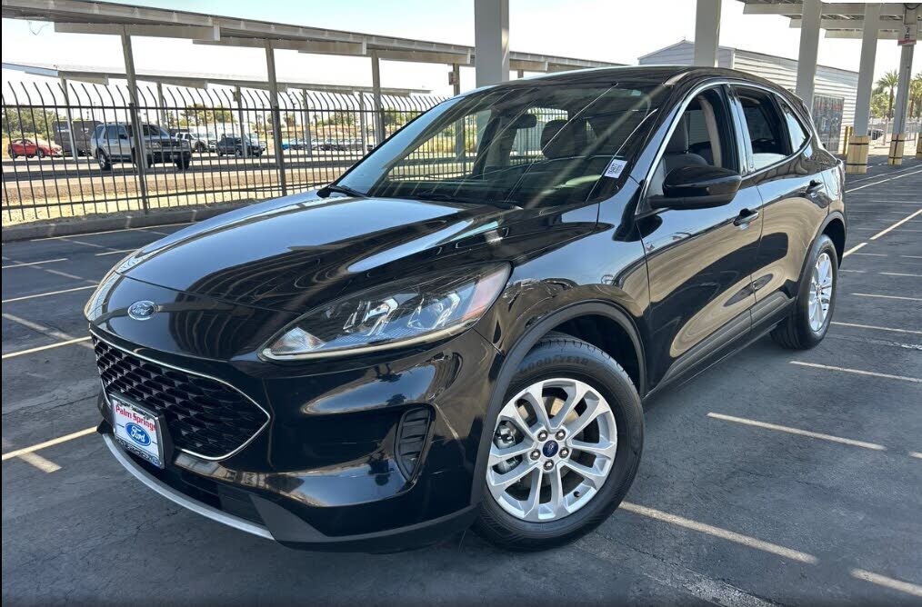 2020 FORD Escape