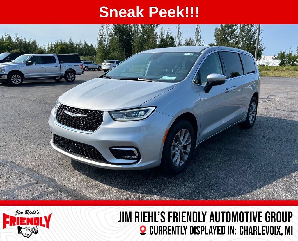 2023 CHRYSLER Pacifica