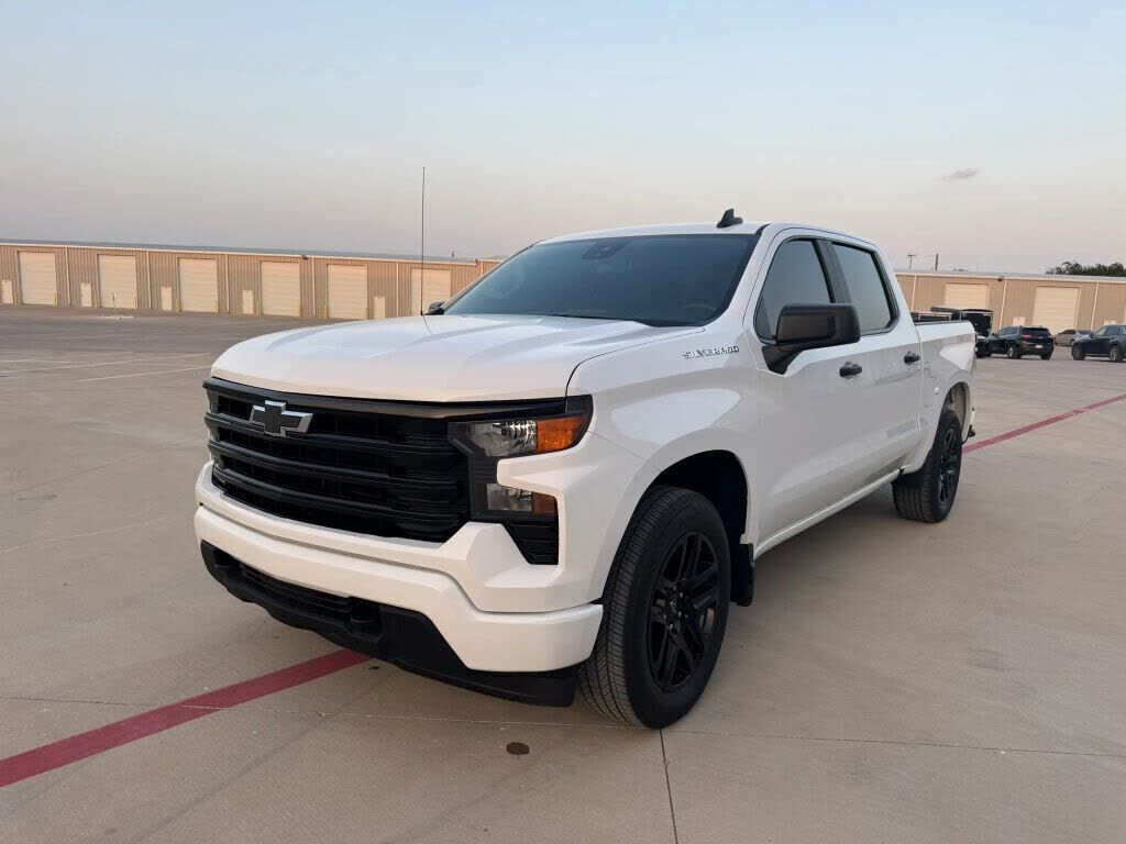 2025 CHEVROLET Silverado