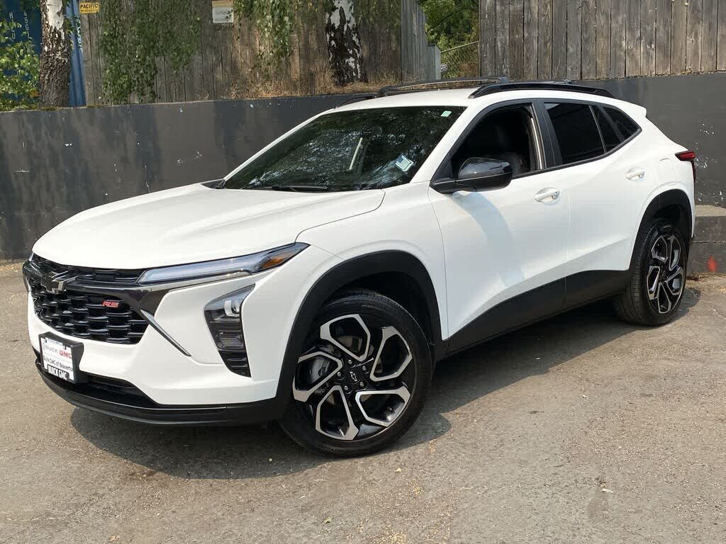 2024 CHEVROLET Trax