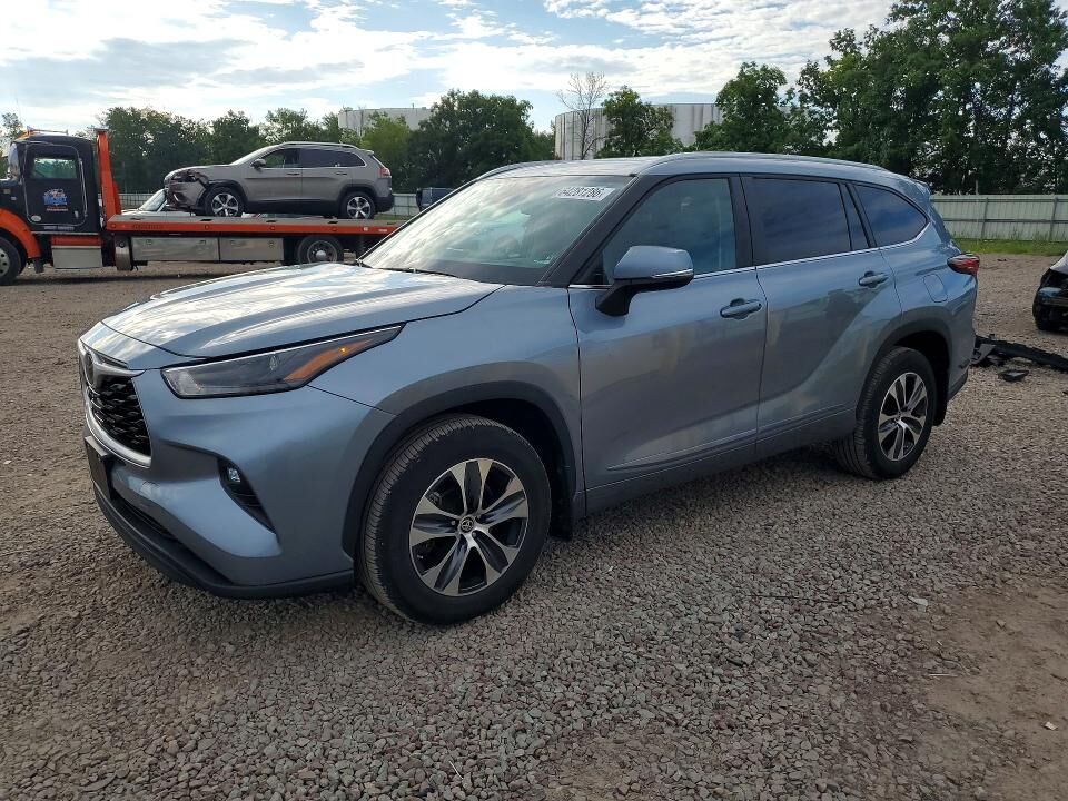 2024 TOYOTA Highlander