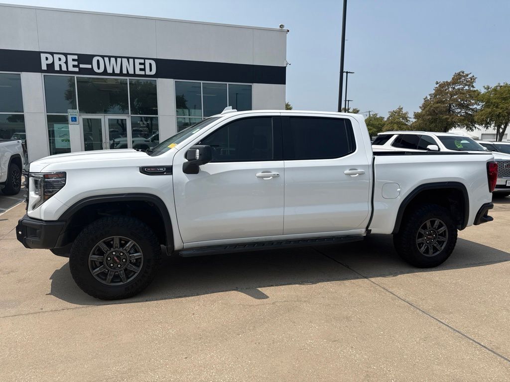2024 GMC Sierra