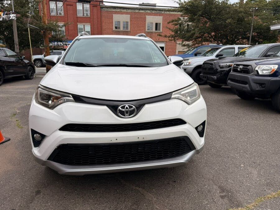 2016 TOYOTA RAV4