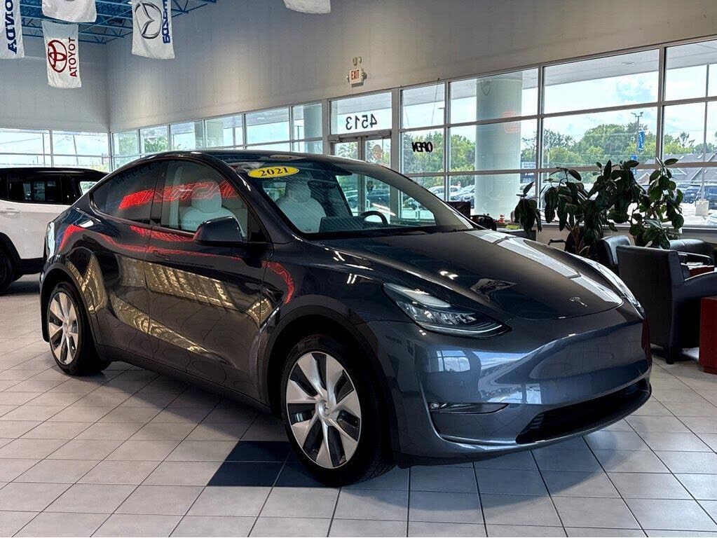 2021 TESLA Model Y