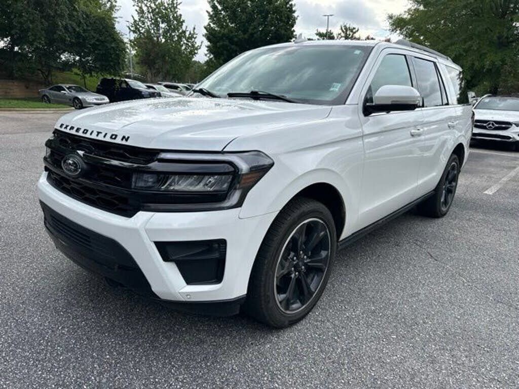 2022 FORD Expedition