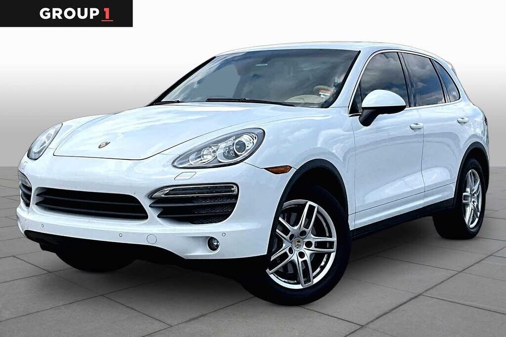 2014 PORSCHE Cayenne