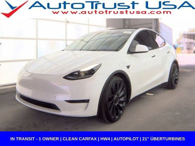 2024 TESLA Model Y
