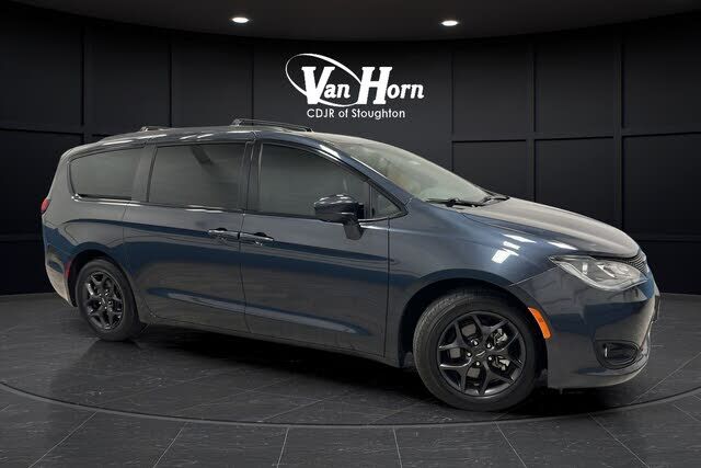 2020 CHRYSLER Pacifica
