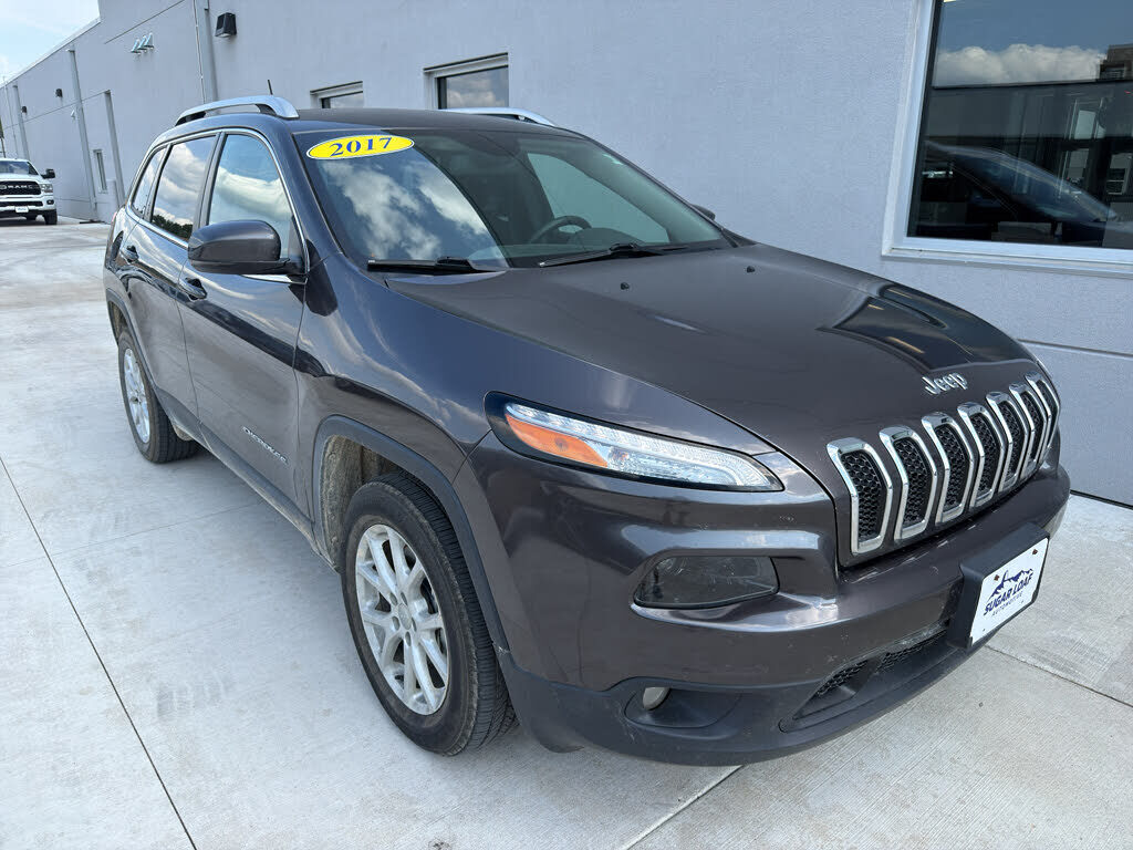 2017 JEEP Cherokee