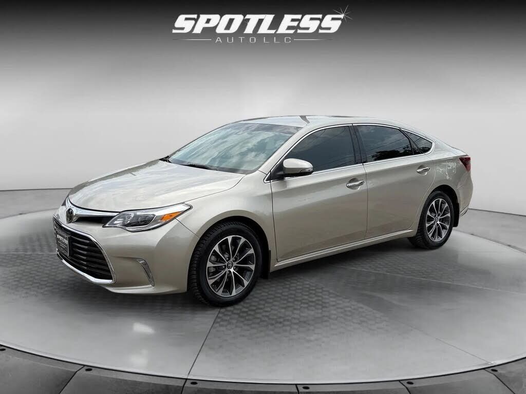 2017 TOYOTA Avalon