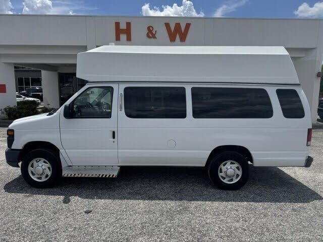 2014 FORD E-350