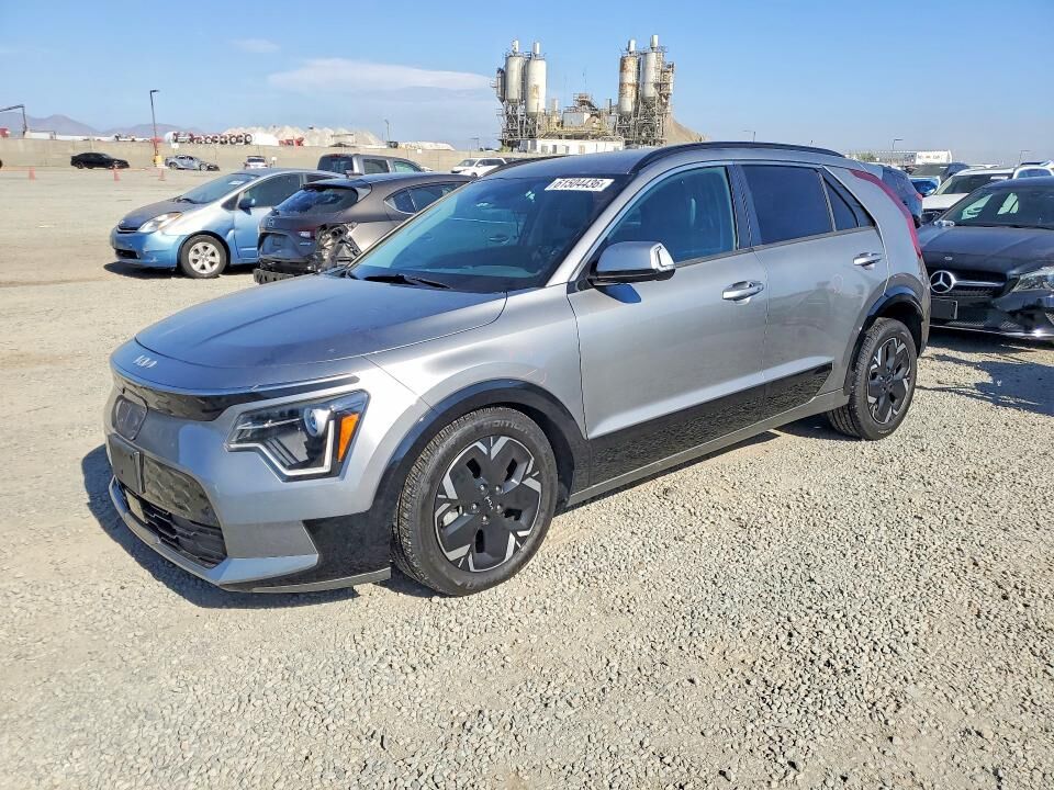 2023 KIA Niro