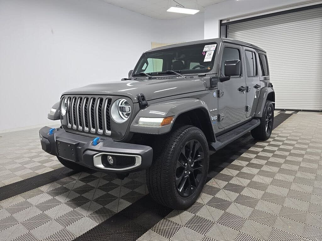 2022 JEEP Wrangler